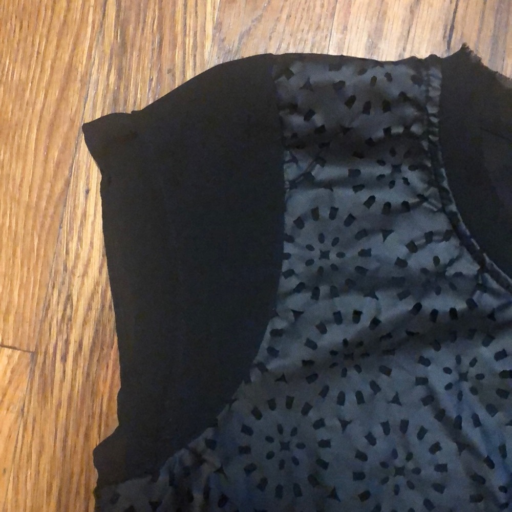 Top - Picture 4 of 5